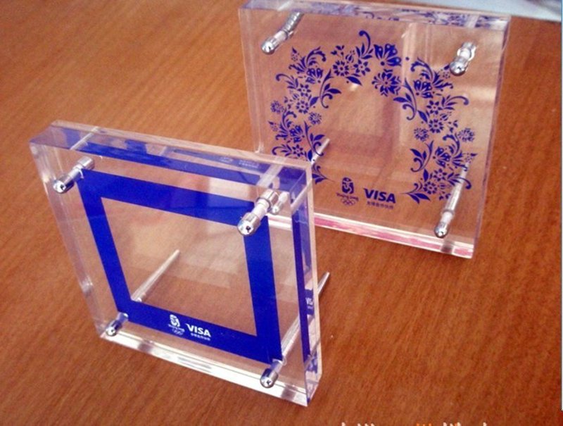 亚克力展示盒:走进现代商业的精美之选